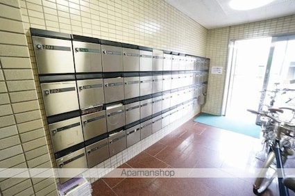 ラメゾンコマ[1R/22.36m2]のエントランス