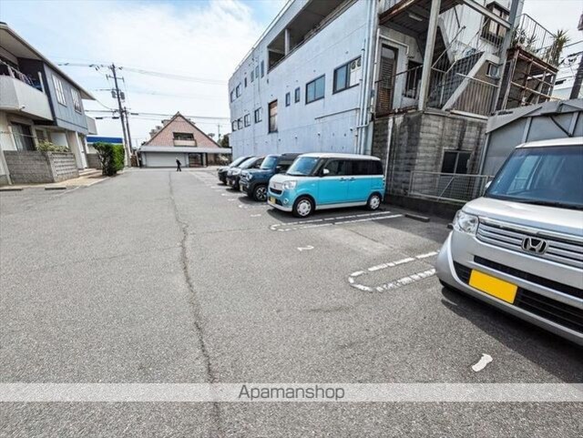 アンソレイユⅡ　Ｂ棟[2LDK/65.66m2]の駐車場2