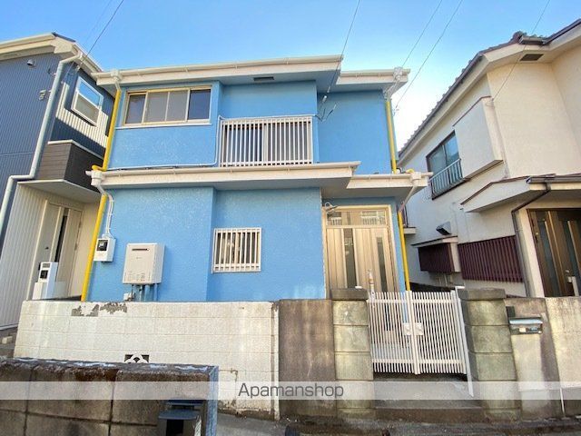 河辺小山貸家の外観写真