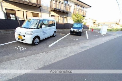 フォブール円座　Ⅱ[1LDK/39.75m2]の駐車場