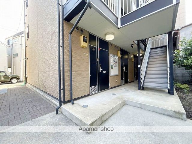レオパレスライラック久が原の玄関写真