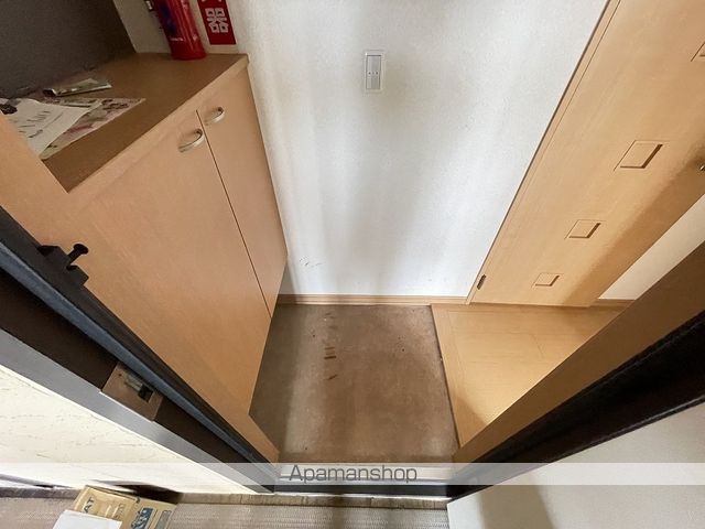 リビングタウン山の手Eの内装写真