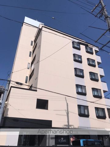 ロイヤルスミスの外観写真