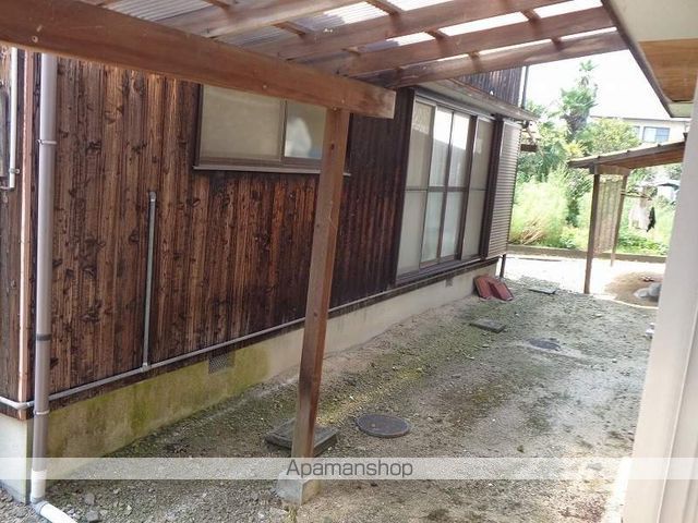 予讃線 伊予小松駅 徒歩8分 2階建 築43年の内装写真