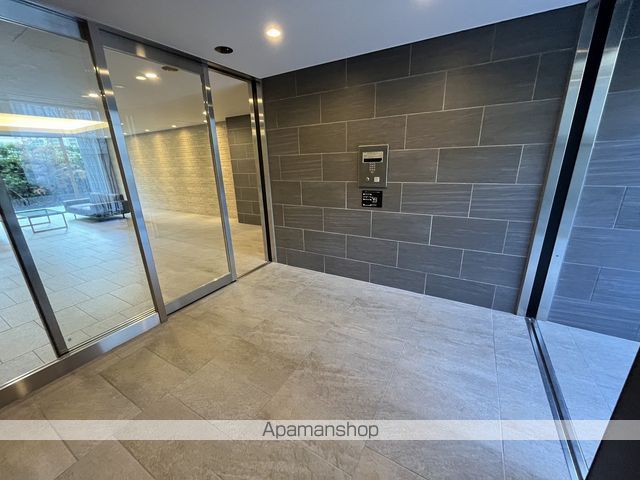 BPRレジデンス新梅田の玄関写真