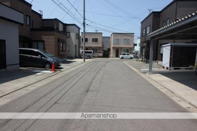 detached 青森県青森市富田３丁目21-9

地図を見る