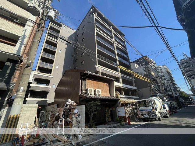 グランリソシエ烏丸御池の外観写真