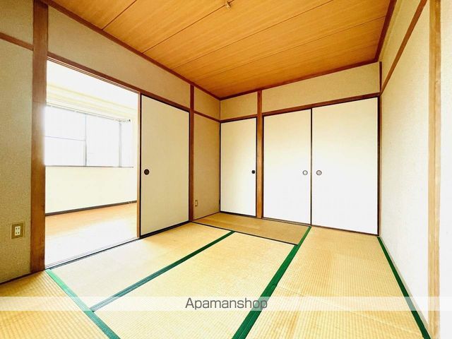 旭ロイヤルハイムの内装写真