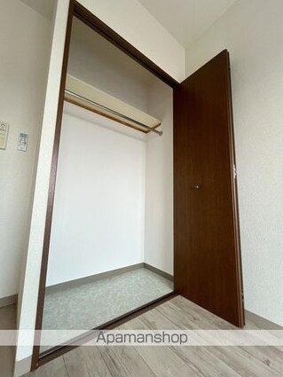 エミネンスコート瀬田[1K/20.89m2]の収納