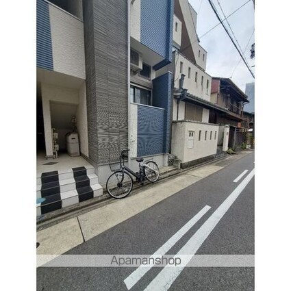 カーサ　フェリーチェＷ[1K/22.32m2]のエントランス2