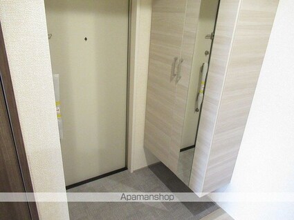 岩手県盛岡市仙北２丁目[1R/37.01m2]の玄関