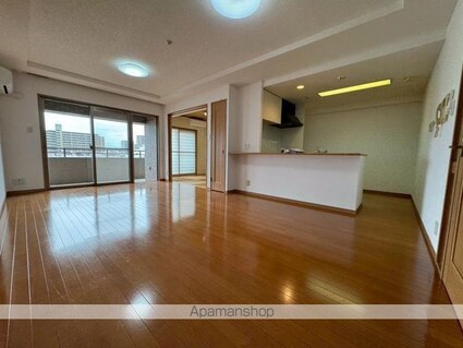 ロイヤルガーデン太田中央公園[4LDK/90.75m2]のリビング・居間