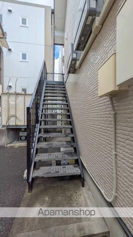 マルミネの玄関写真
