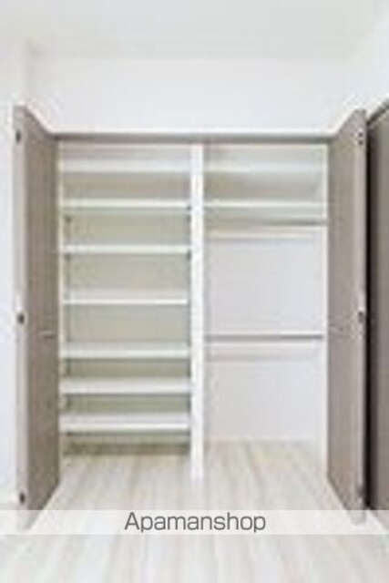 エルスタンザ神田須田町[2LDK/54.42m2]の収納