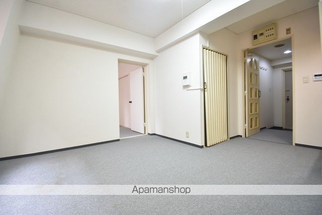 ライオンズマンション青葉通第二の内装写真