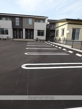 ヴィラ大畑Ａ[1LDK/50.06m2]の駐車場