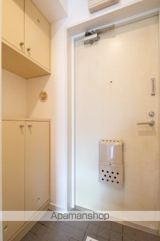 ライフシティの玄関写真