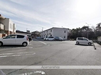 岡山県倉敷市東塚４丁目[2LDK/61.08m2]の駐車場2