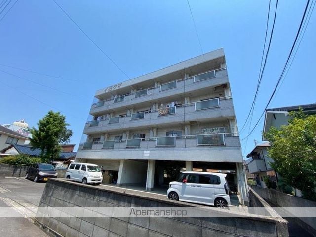 イヨクママンションの外観写真