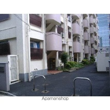 新宿ローヤルコーポ[2K/28.61m2]の外観