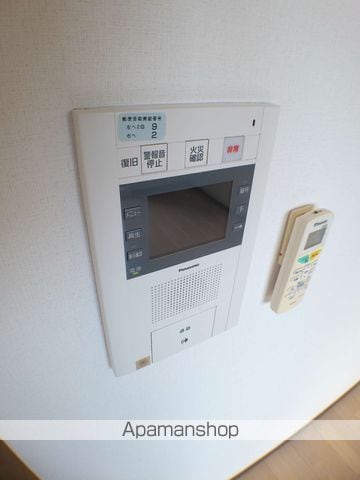 RESIUR−HUMEDAKITAの内装写真