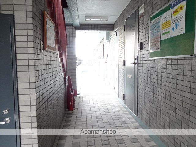 ベルヴェデーレ西牧野の玄関写真