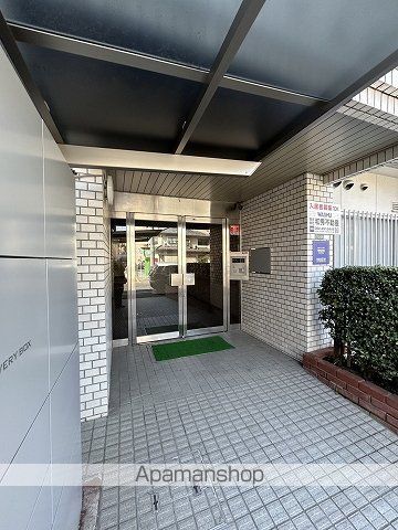 ハイム三滝の玄関写真
