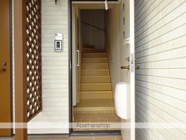 フロスト フラワーズ IIIの内装写真