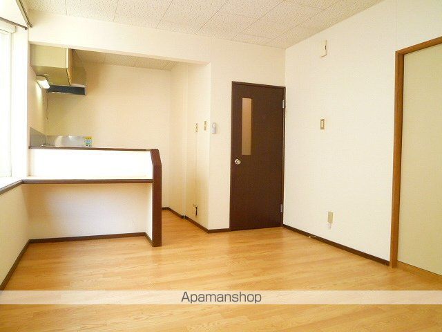 ロイヤルハイツ桑園の内装写真