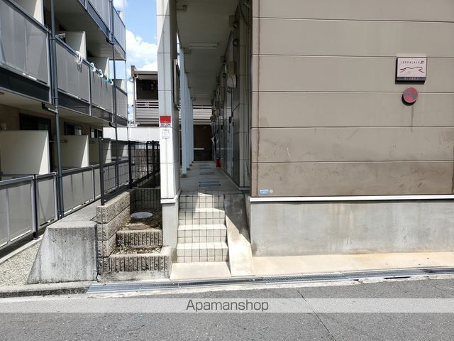 レオパレスヴィラ曽根Aの玄関写真