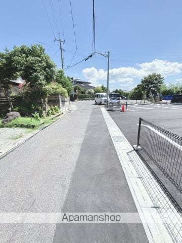 オリーブ・アールの周辺写真