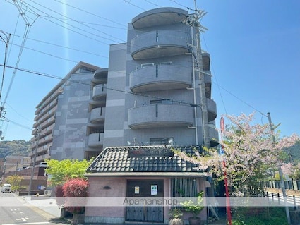 マンショングレース[2LDK/60.5m2]の外観3