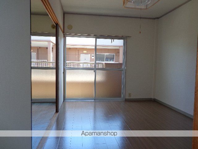 加賀野コーポIの内装写真