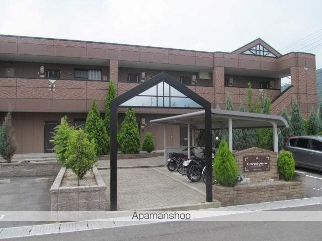 CONVIVEREの玄関写真