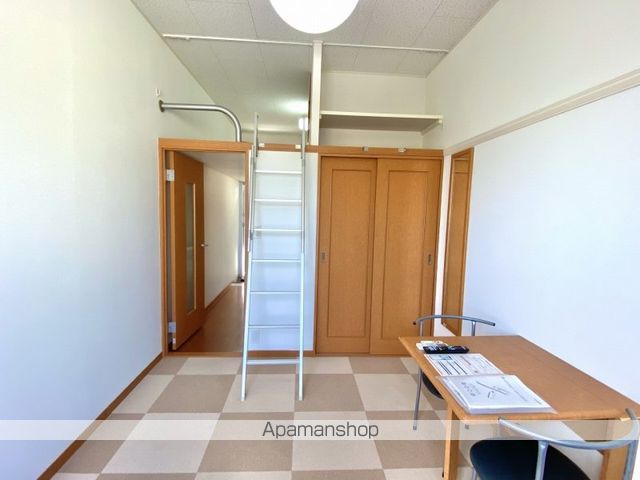 レオパレス小曽根の内装写真