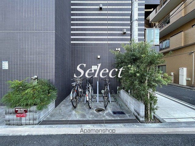LUMEED横浜阪東橋の外観写真