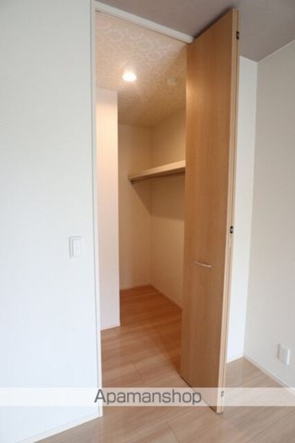 東京都立川市栄町５丁目[2LDK/73.91m2]の収納