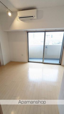 プラディオ森小路セレニテの内装写真
