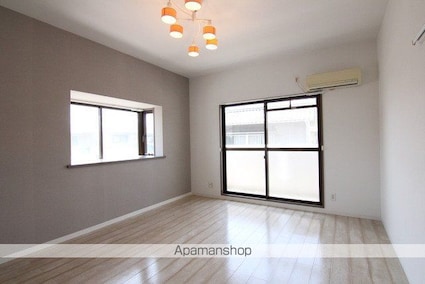 サンシャイン久米[1DK/31.95m2]のリビング・居間