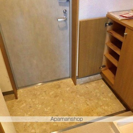 滋賀県大津市一里山１丁目[1K/25.78m2]の玄関