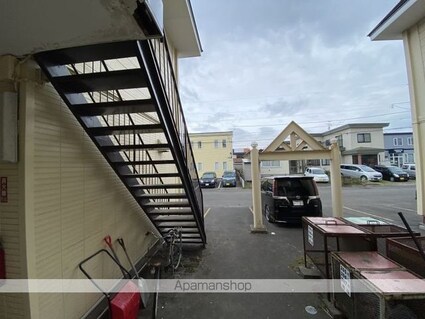 アーバンパレス雅[1DK/32.72m2]のエントランス2