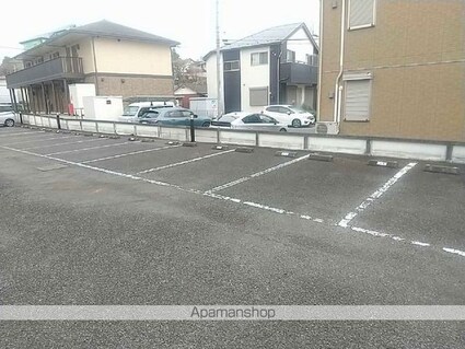 レオパレスせいざん[1K/19.87m2]の駐車場