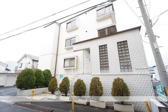 中マンションの外観写真