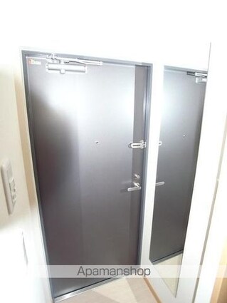 プライムアーバン西大島[1K/21.99m2]の玄関1