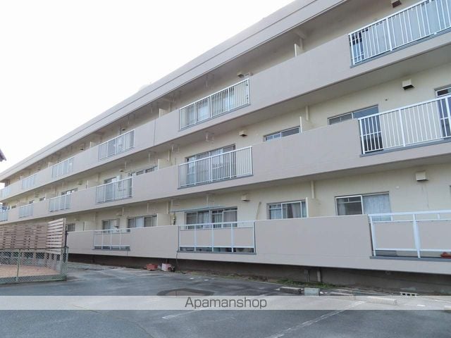 茜屋マンションの外観写真
