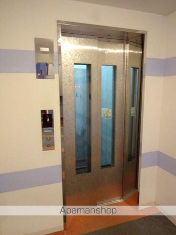 ディスティニーIIの内装写真