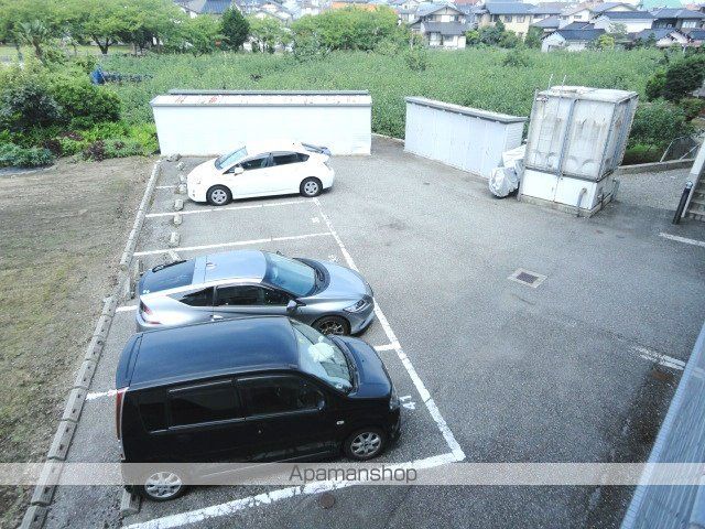 アメニクスの外観写真