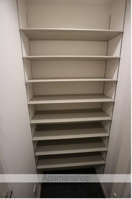 和歌山県和歌山市田中町２丁目[1LDK/41.7m2]の内装