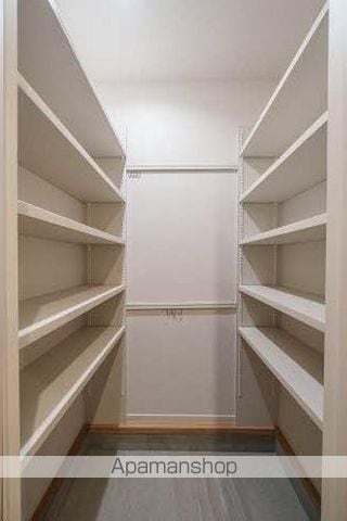 グリスィーヌの内装写真