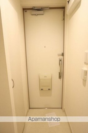 東京都立川市羽衣町２丁目[1K/22.35m2]の玄関